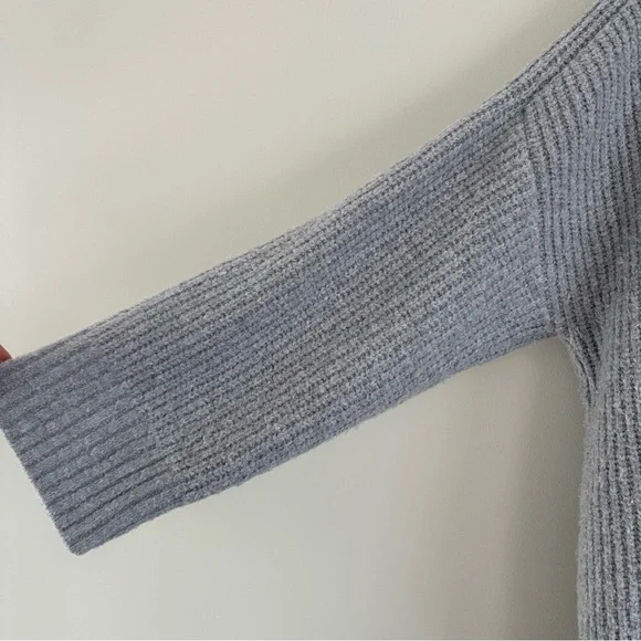 Abercrombie & Fitch Relaxed Hardware Crew Cardigan Sweater - Picture 7 of 11